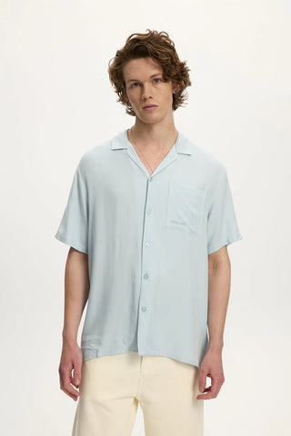 KUWALLA TEE - ESSENTIAL SKY BEACH SHIRT